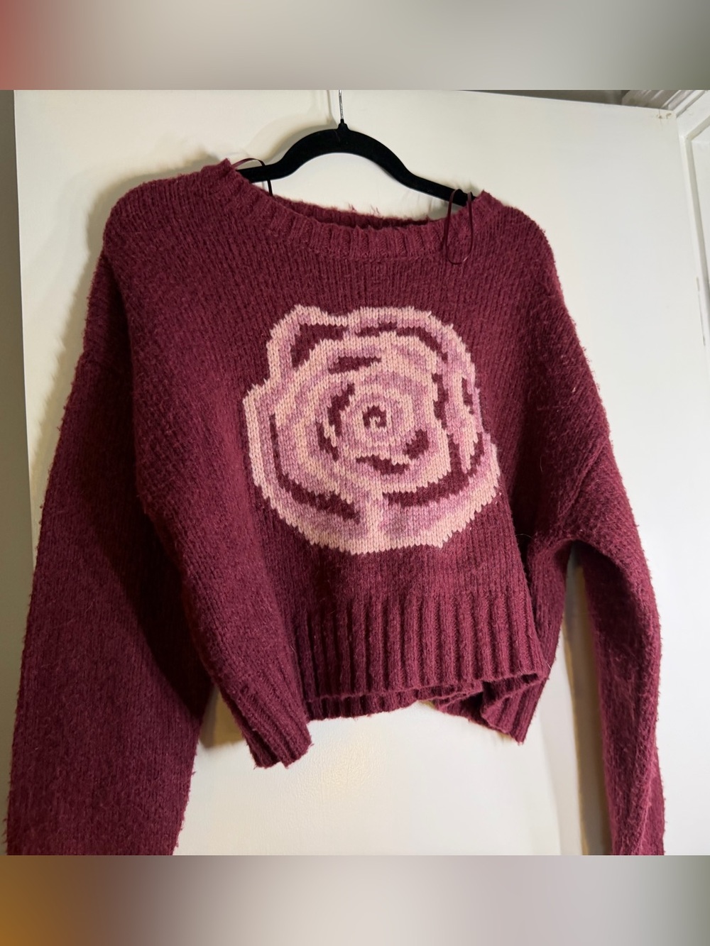 Sincerely Jules Rose Floral Cropped Sweater Mauve Pink Size M